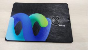 Mousepad with wireless charger